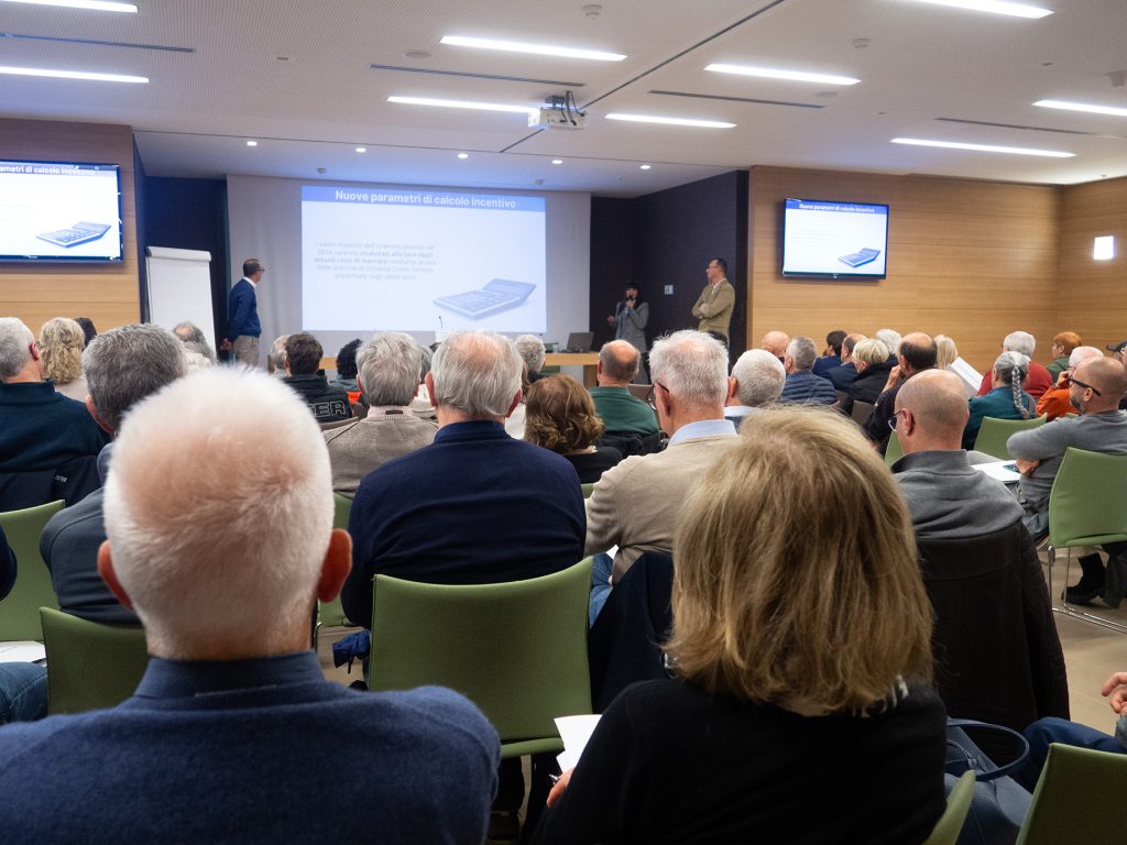 relatori parlano di conto termico ed energia rinnovabile