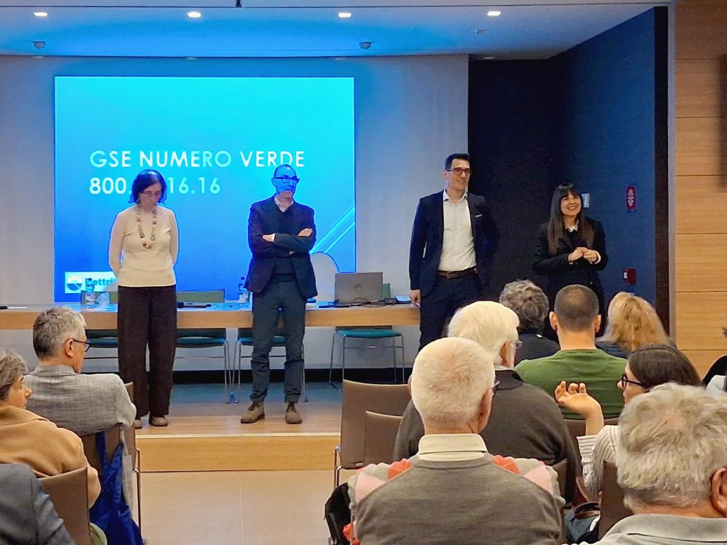 Relatori dell'evento Energia24H 2026 su fotovoltaico e tecnologia organizzato da Elettrica Rogeno.